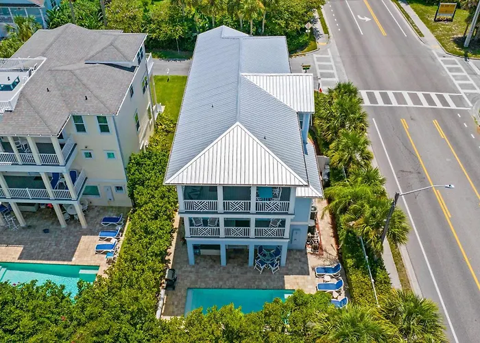 Heated Pool Elevator Game Room & Ocean Decks